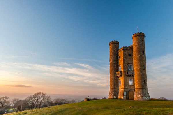 Broadway Tower Hill