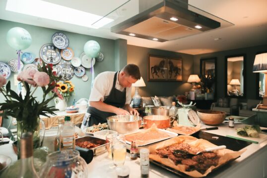 How much is a private chef in the UK
