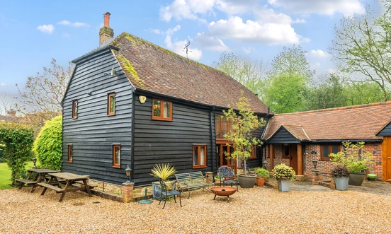 Walnut Barn is an Airbnb near Horsham UK in West Sussex