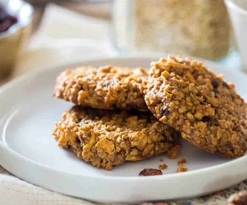 Apple-Raisin Oatmeal Cookies suit quick dinner ideas for picky eaters