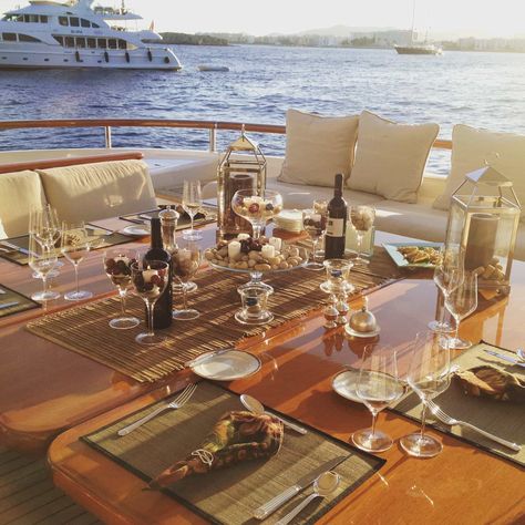 Booking a yacht is one of the best Ideas for 40th birthday