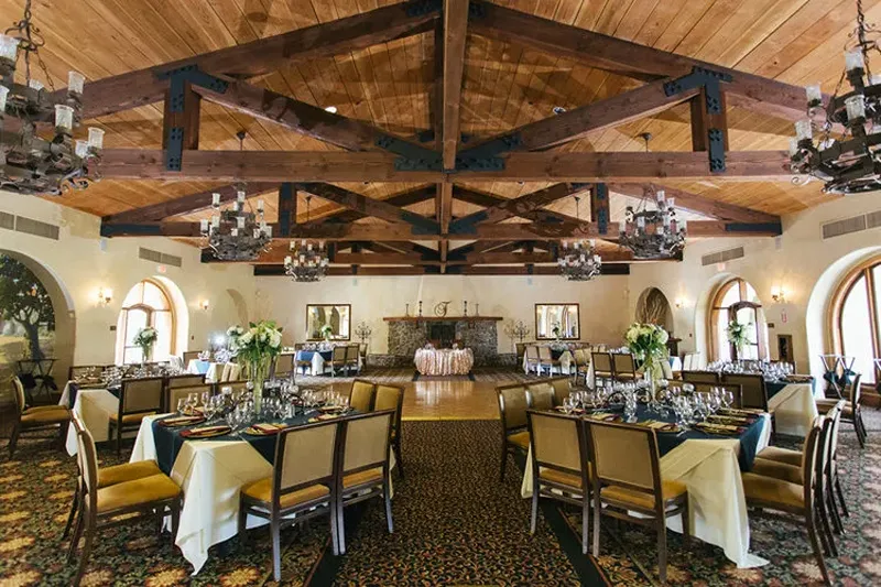 Catta Verdera Country Club is a perfect place for a work christmas party in Lincoln.