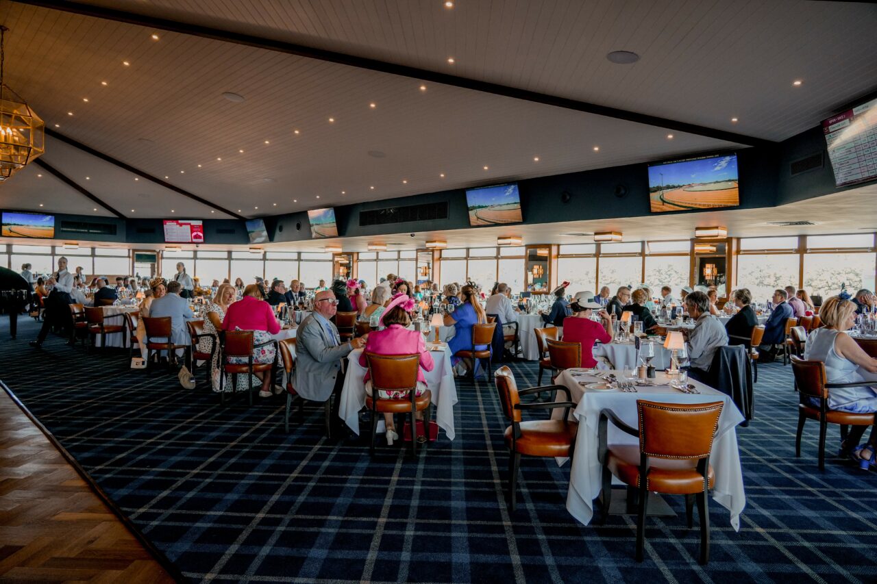 Chelmsford city racecourse is a luxurious private dining venue in Essex.