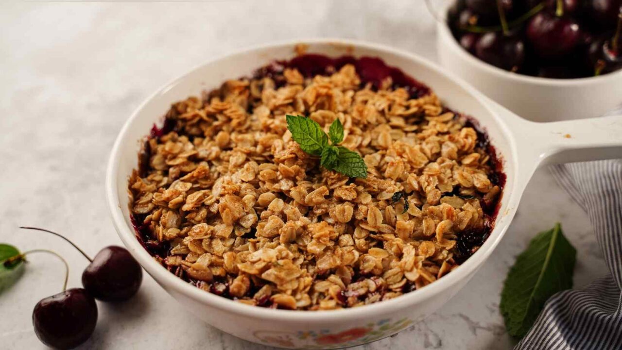 Oatmeal bake is one of the quickest Christmas Eve meal ideas