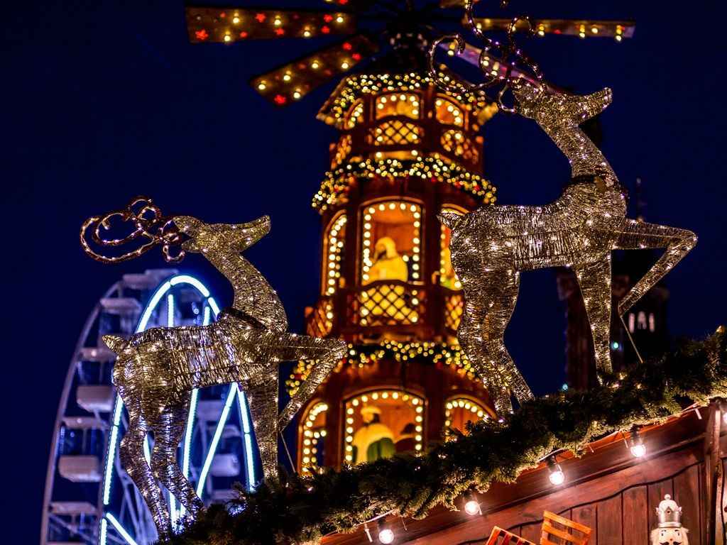 Loch Lomond Shores Christmas Festival is a Christmas event in Scotland.
